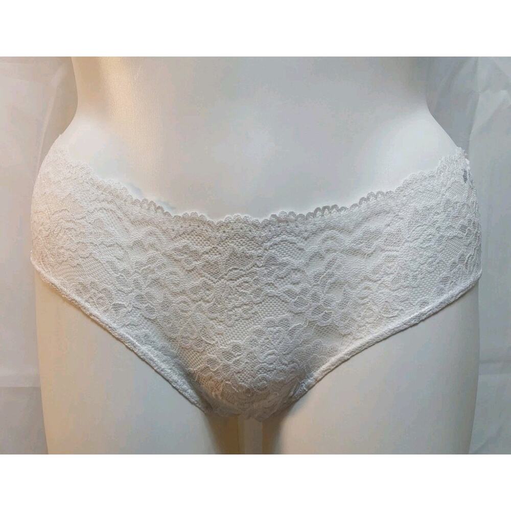 Torrid Size 0 White Lace Hipster With Bow Cage Back 4 Pack